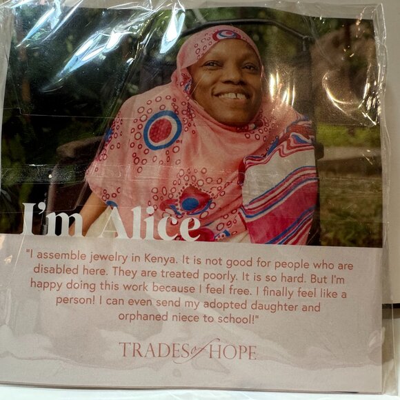 🌍 Trades of Hope 'Alice' Teardrop Horn Earrings – Handmade in Kenya NEW - Picture 2 of 2